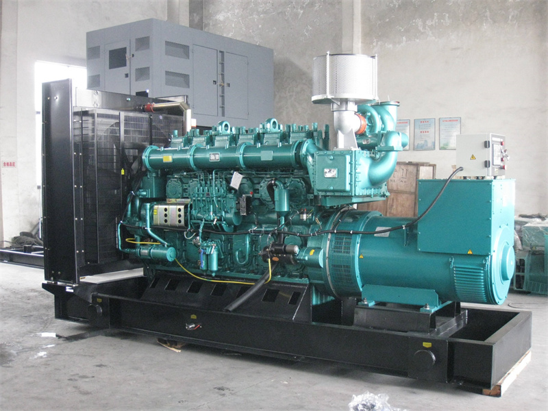 六盘水200KW 柴油发电机的油耗是多少?