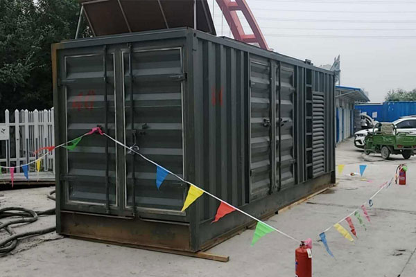 六盘水发电机租赁空气滤清器多久更换一次?